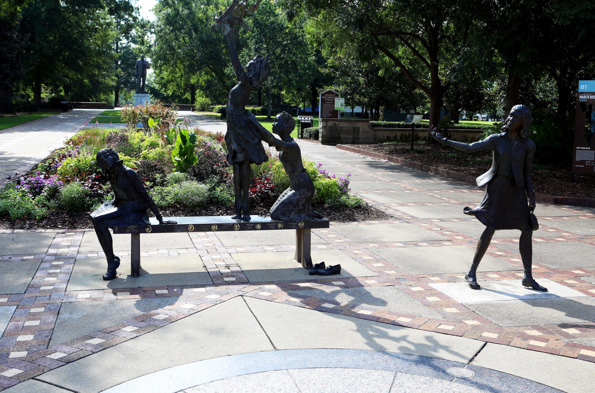 An image of sculptures in Kelly Ingram Civil Rights Memorial Park.